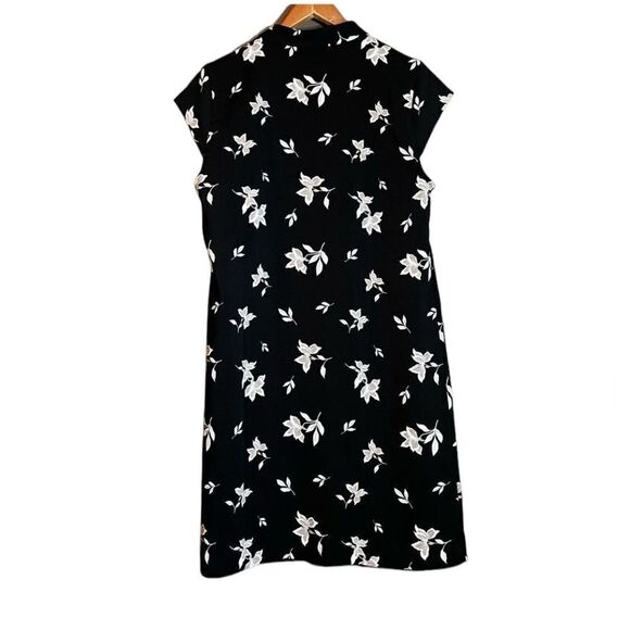 Ann Taylor factory floral short sleeve dress - Picture 7 of 7